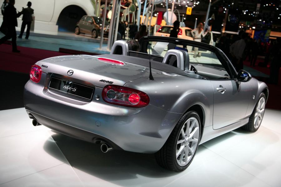 Mazda MX-5 2009 года  (фото 35 из 61)